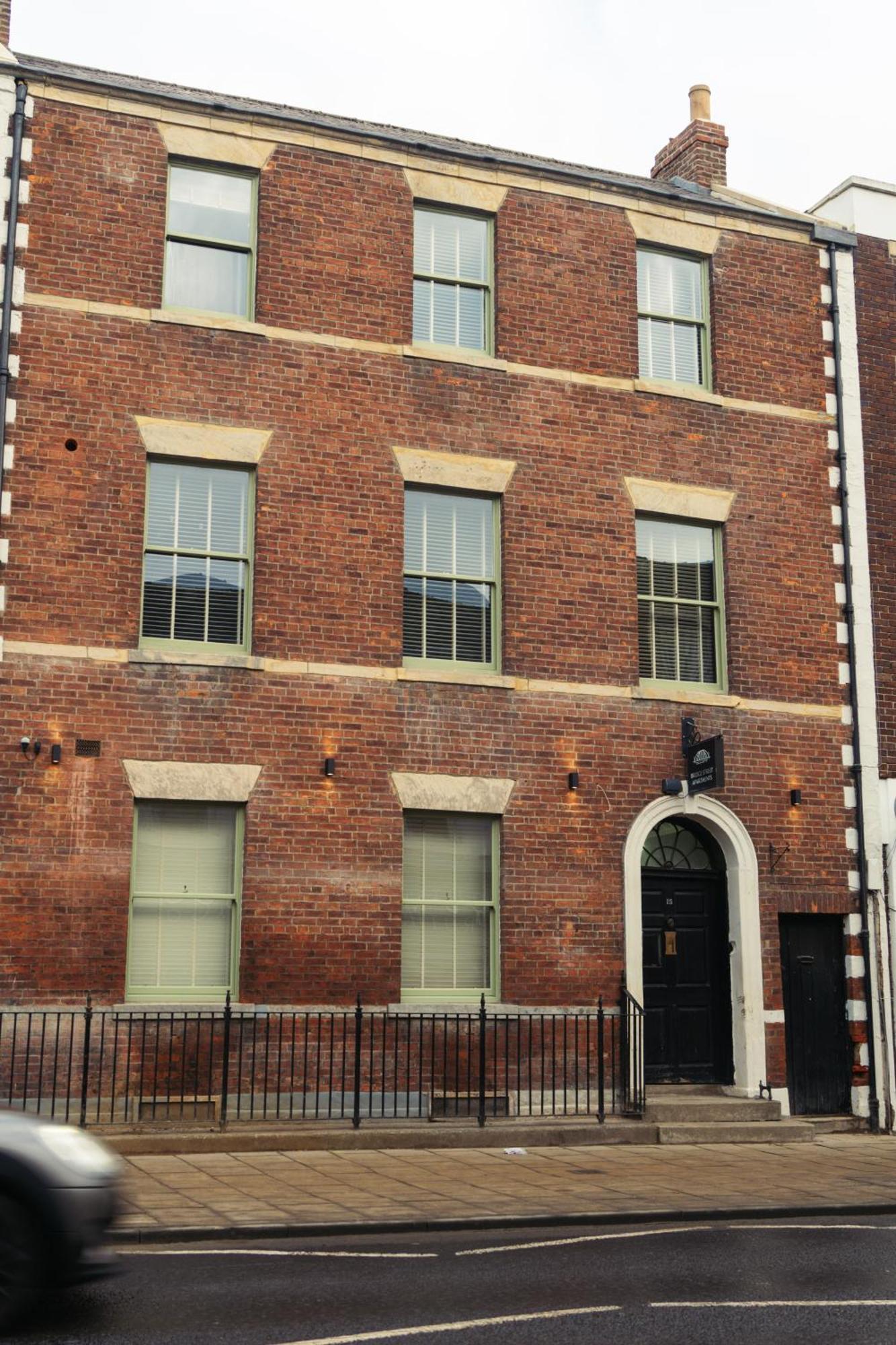 Magistrates Penthouse Suite - Town Centre Apartments With Spa Morpeth Eksteriør billede